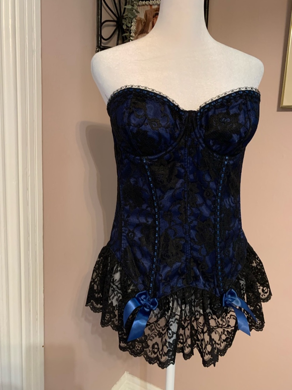 Frederick's of Hollywood Blue and Black Lace Strapless Corset Bustier lingerie